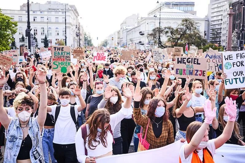 Młodzieżowy Strajk Klimatyczny - demonstracja w Warszawie 25.09.2020