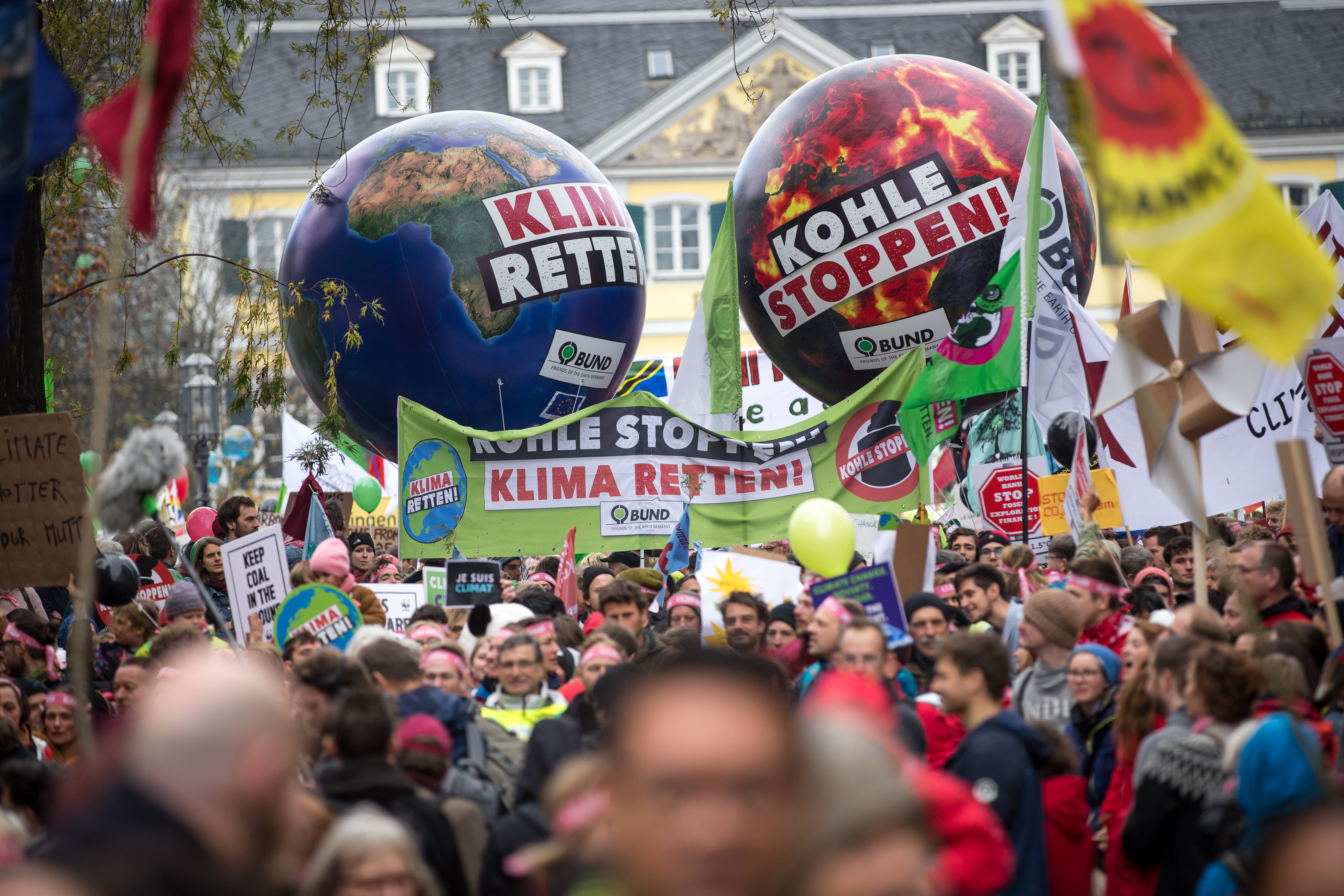 Coal Commission Final Report – Assessment Coal Commission Final Report – Assessment: Photo of a demonstration